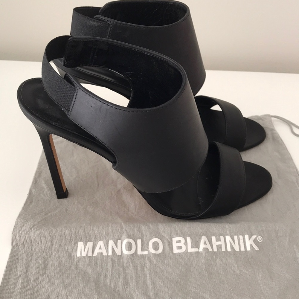 Manolo Blahnik black heels